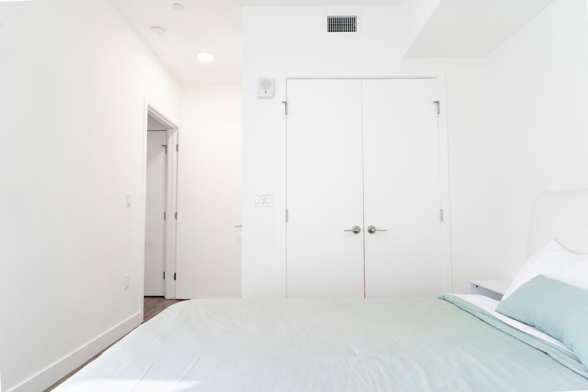 Ocean Breeze 2 Bed With Free Parking In Santa Monica