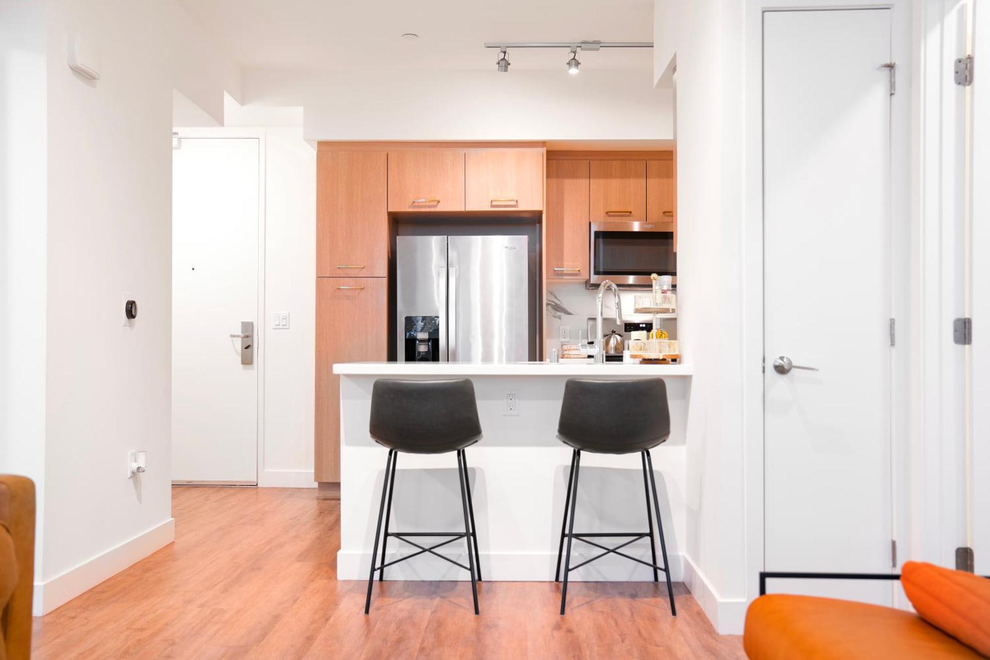 Apartment Ocean Breeze 2 Bed With Free Parking In Santa Monica