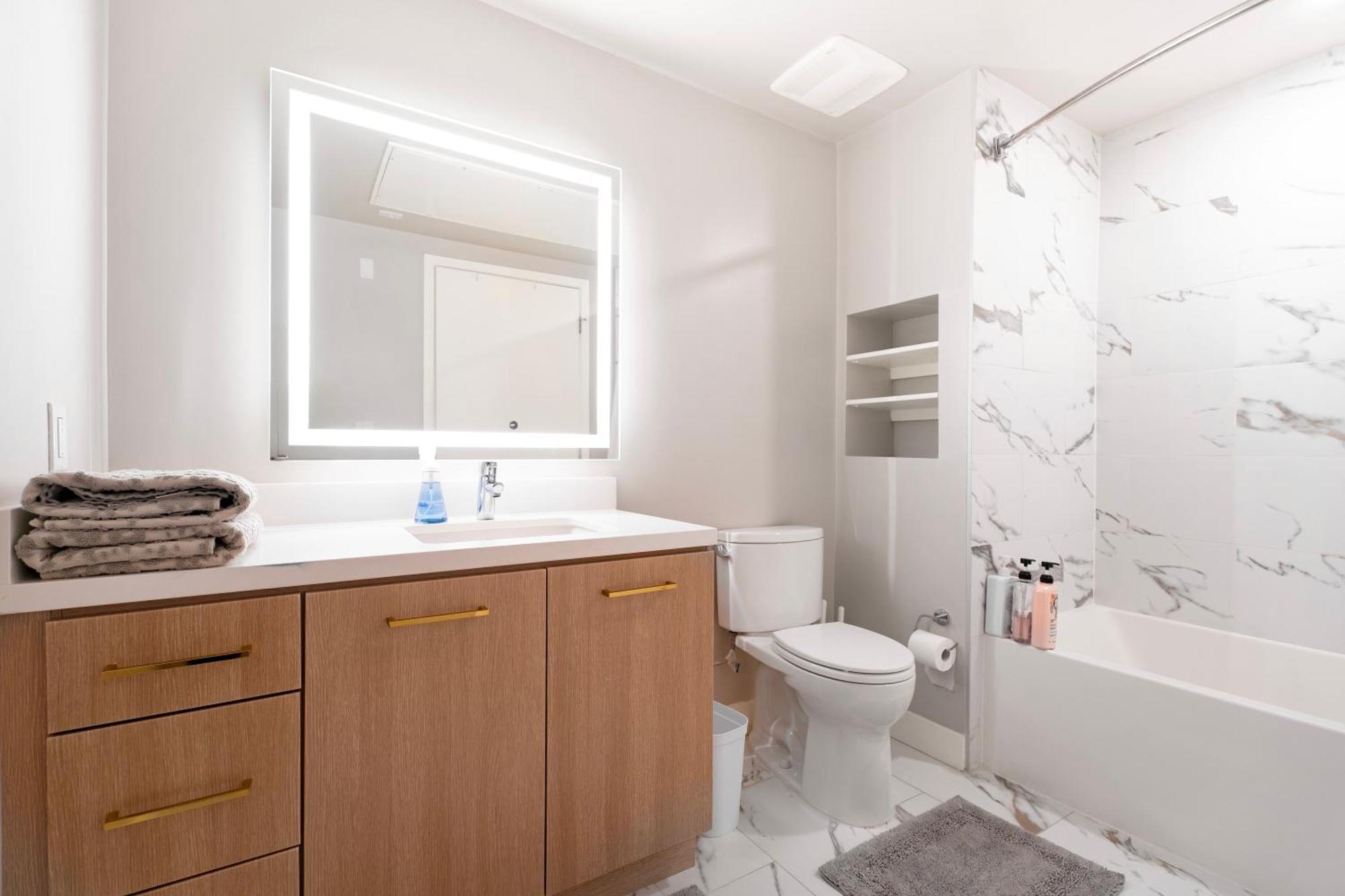 Ocean Breeze 2 Bed With Free Parking In Santa Monica Apartment Los Angeles
