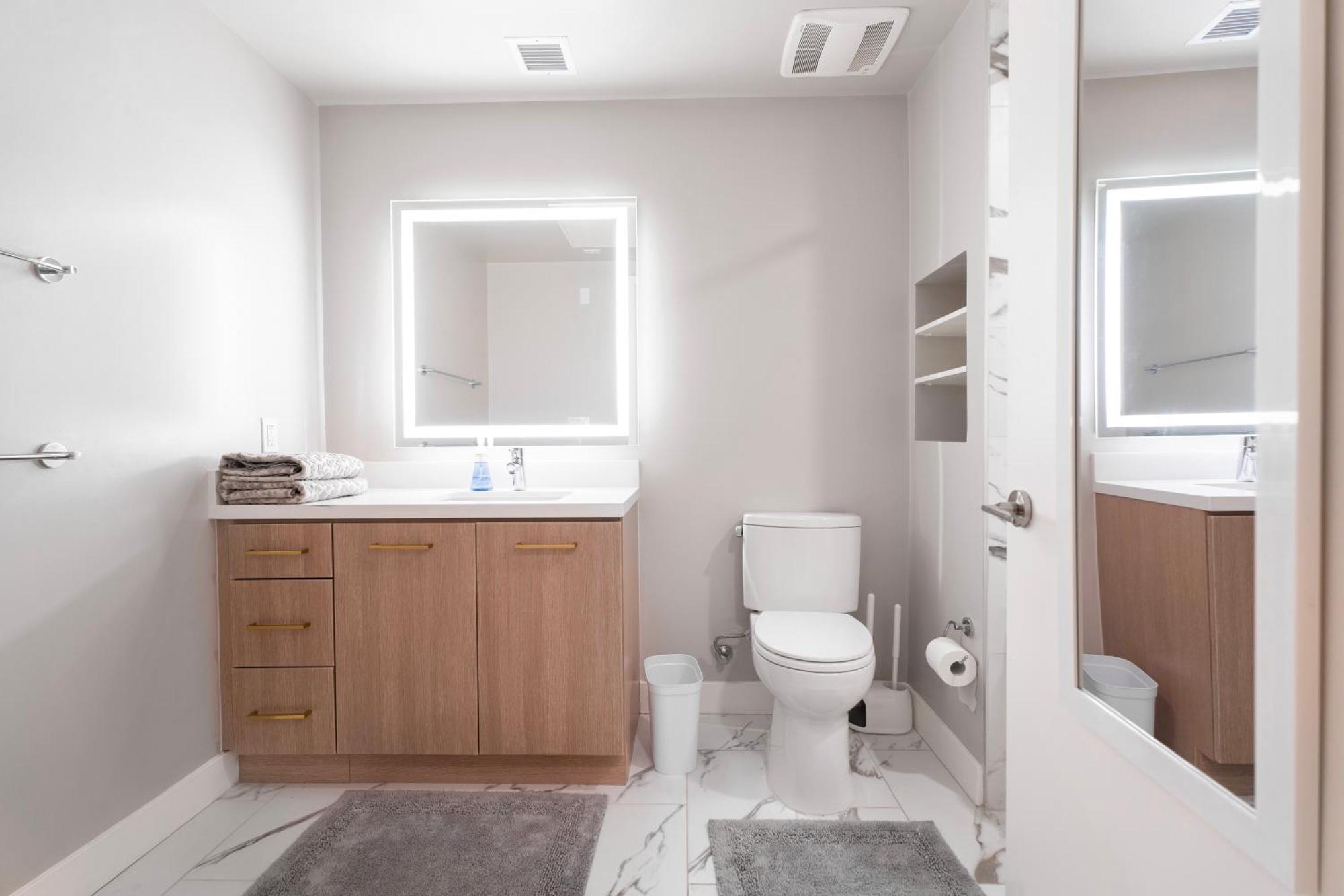 Ocean Breeze 2 Bed With Free Parking In Santa Monica Apartment Los Angeles