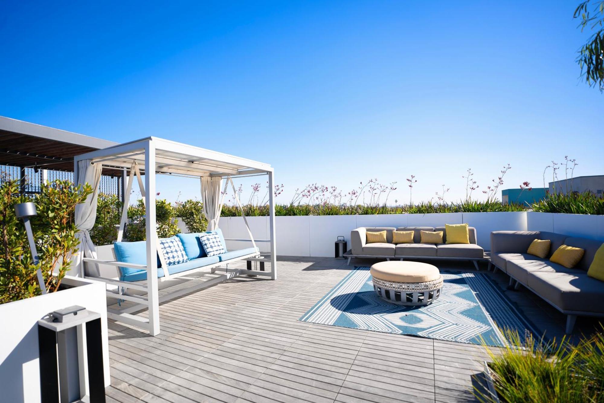 Ocean Breeze 2 Bed With Free Parking In Santa Monica Los Angeles