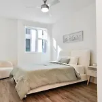 Ocean Breeze 2 Bed Apt With Free Parking In Santa Monica