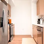 Ocean Breeze 2 Bed Apt With Free Parking In Santa Monica